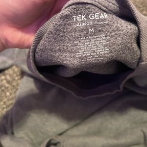 Tek Gear Ultrasoft Fleece in Gray